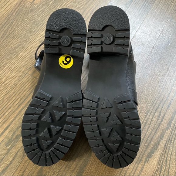 MICHAEL KORS Corey Buckle Lug Sole Platform Black Ankle Bootie size 9 - Picture 13 of 14